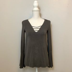 Soft & Sexy American Eagle V Neck Bell Sleeve Top
